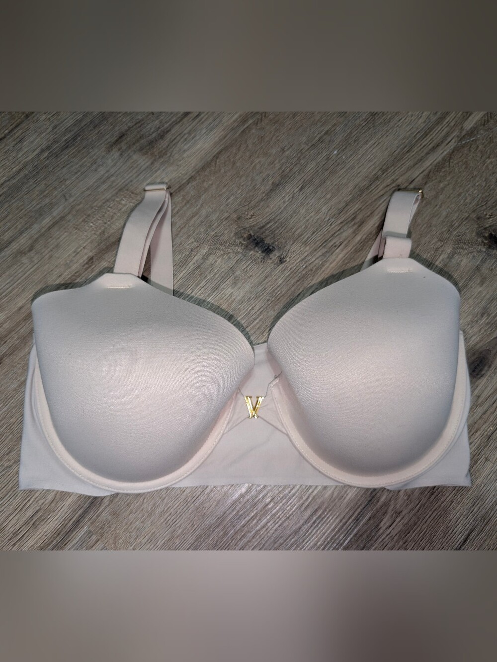 Victoria's Secret Tan Lined T-Shirt Bra Gold V Front Clasp Wide Band 38D